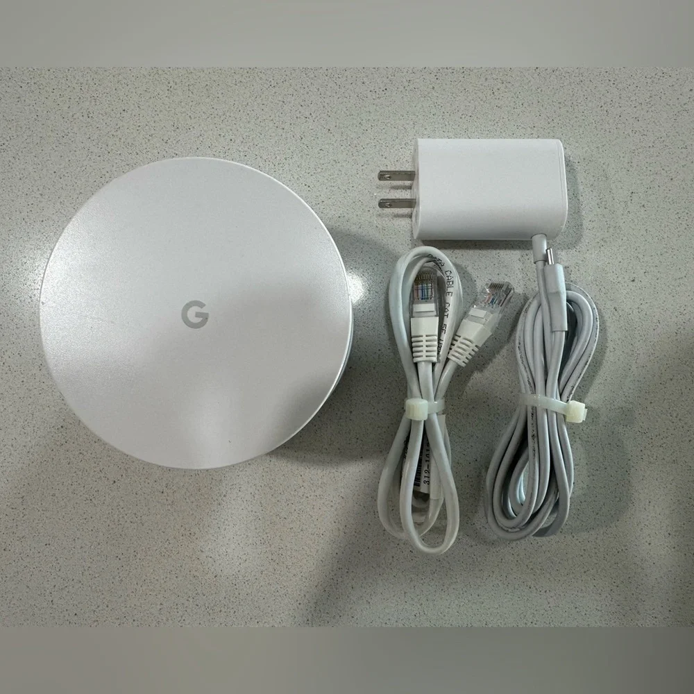 Google AC-1304 White WiFi Mesh Router with Cables.